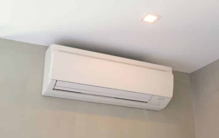 Signs Your Air Conditioning Unit Needs Professional Maintenance